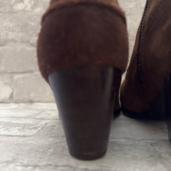 Frye Brown Suede Ankle Boots Cowboy Heeled Pointed Toe Zip Used Women's Size 6.5 - Picture 11 of 16